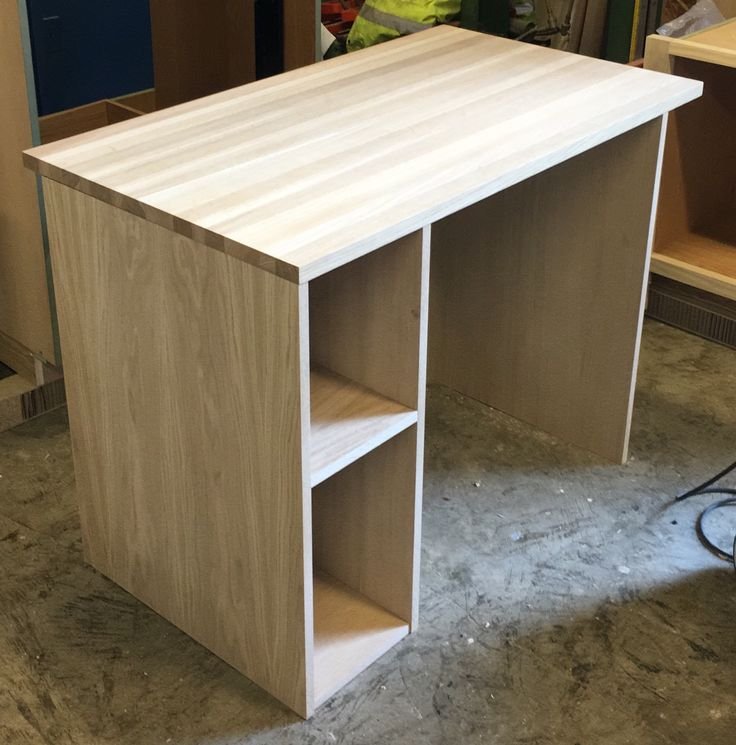 Modern Office Desk - Image 2